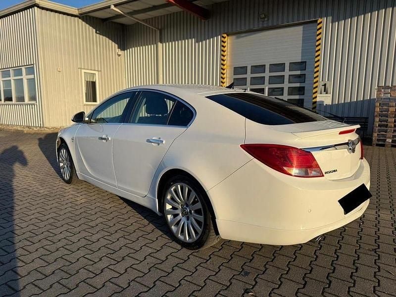 Gebraucht Opel Insignia OPC 260 PS (191 kW) 2009 Weiß Limousine