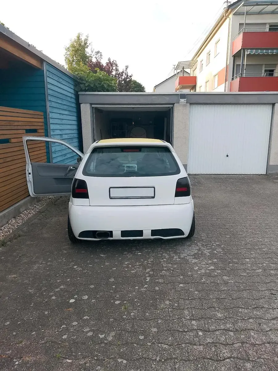 Gebraucht VW Polo 60 PS (44 kW) 1999 Weiß Kleinwagen