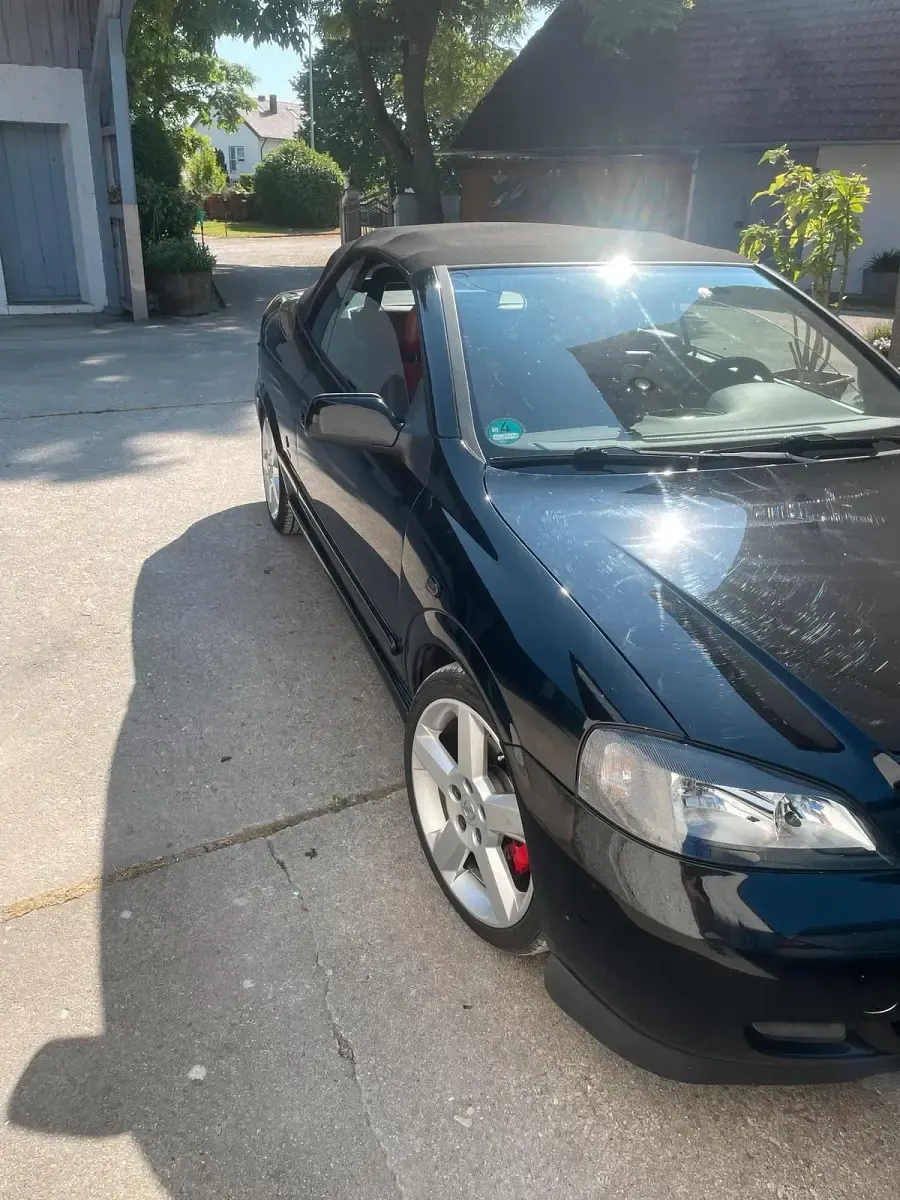 Gebraucht Opel Astra 148 PS (108 kW) 2003 Schwarz Cabrio