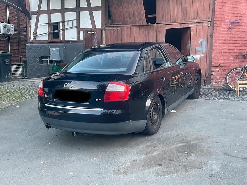 Schwarz Gebraucht 2003 Audi A4 Limousine | 700 € (Superpreis) - Bild 1/4