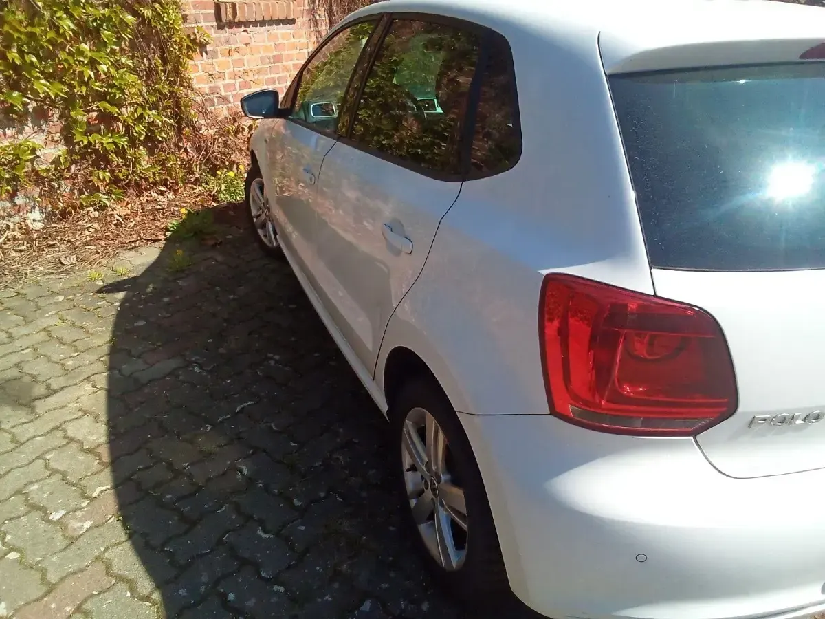 Käytetty VW Polo Match 75 HP (55 kW) 2012 Valkoinen Viistoperä