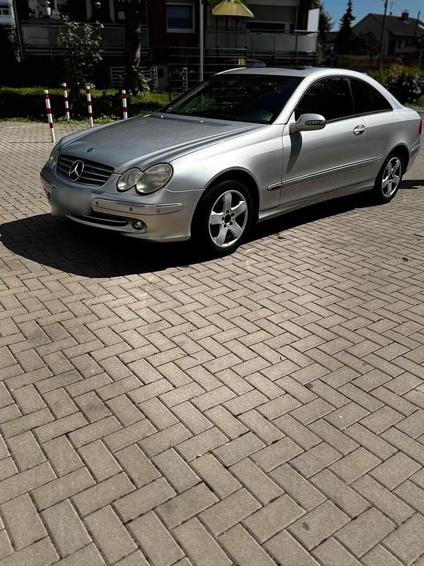 Gebraucht Mercedes CLK200 163 PS (119 kW) 2004 Silber Coupé