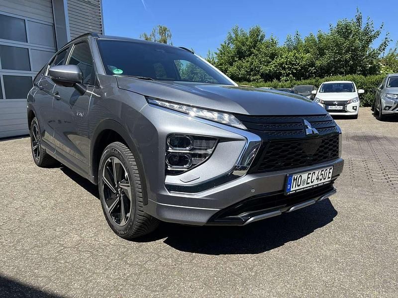 Gebraucht Mitsubishi Eclipse Cross Plus 98 PS (72 kW) 2025 Platinum grau SUV