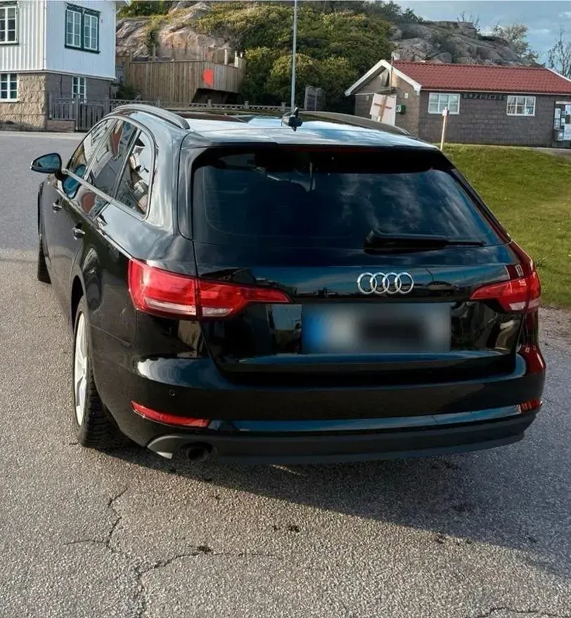 Gebraucht Audi A4 150 PS (110 kW) 2018 Schwarz Kombi