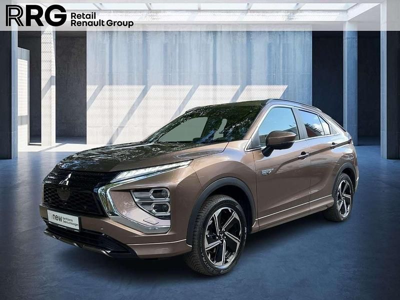 Braun Gebraucht 2022 Mitsubishi Eclipse Cross Select SUV | 18.750 € (Guter Preis) - Bild 1/3