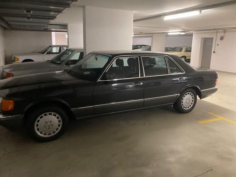 Schwarz Gebraucht 1991 Mercedes 560 Limousine | 22.500 € - Bild 1/4