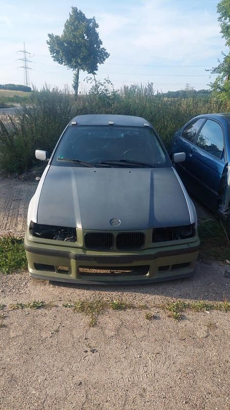 Gebraucht BMW 316 Basis 450 PS (330 kW) 1995 Andere farben Limousine