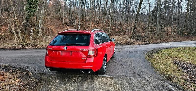 Gebraucht Skoda Octavia RS 184 PS (135 kW) 2014 Rot Kleinwagen