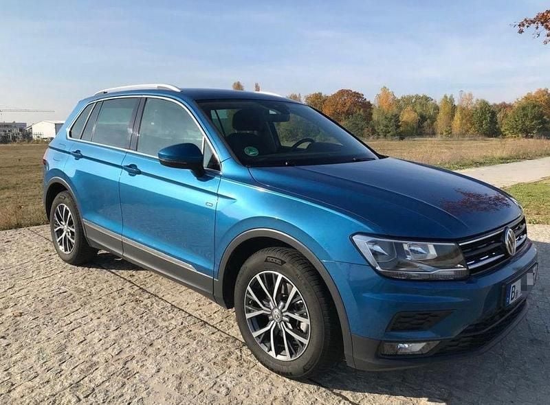 Blau Gebraucht 2018 VW Tiguan SUV | 15.990 € (Guter Preis) - Bild 1/4