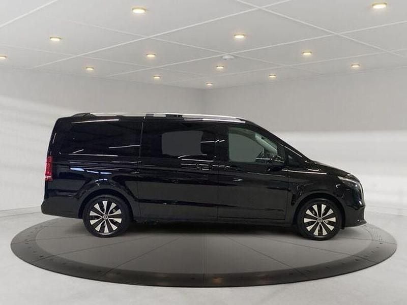 Gebraucht Mercedes V300 237 PS (174 kW) 2022 Schwarz Van / Kleinbus