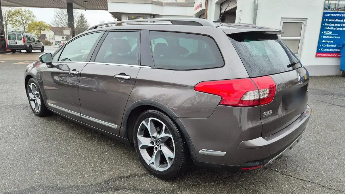 Gebraucht Citroën C5 181 PS (133 kW) 2015 Braun Kombi
