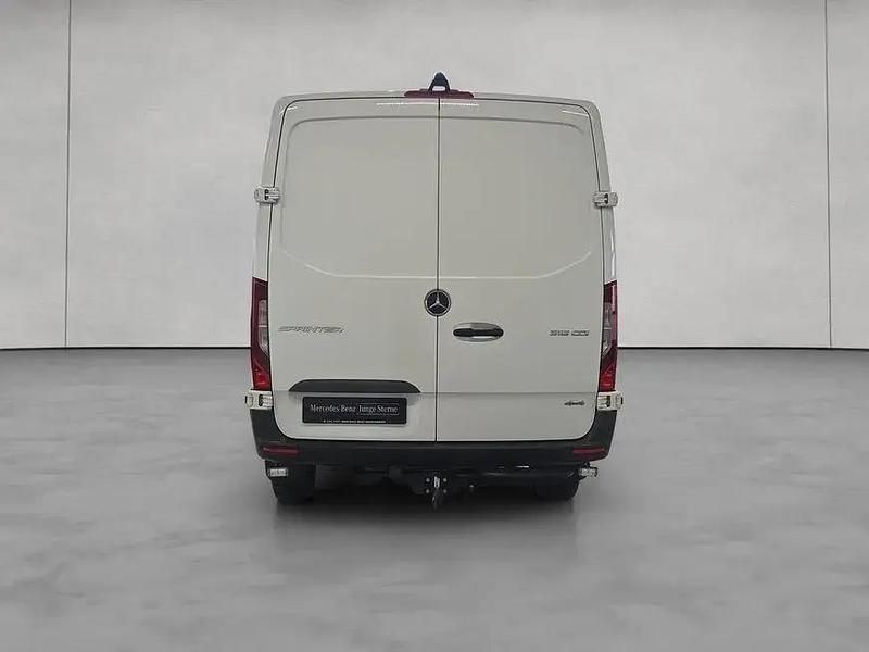 Gebraucht Mercedes Sprinter 163 PS (119 kW) 2021 Weiß Van