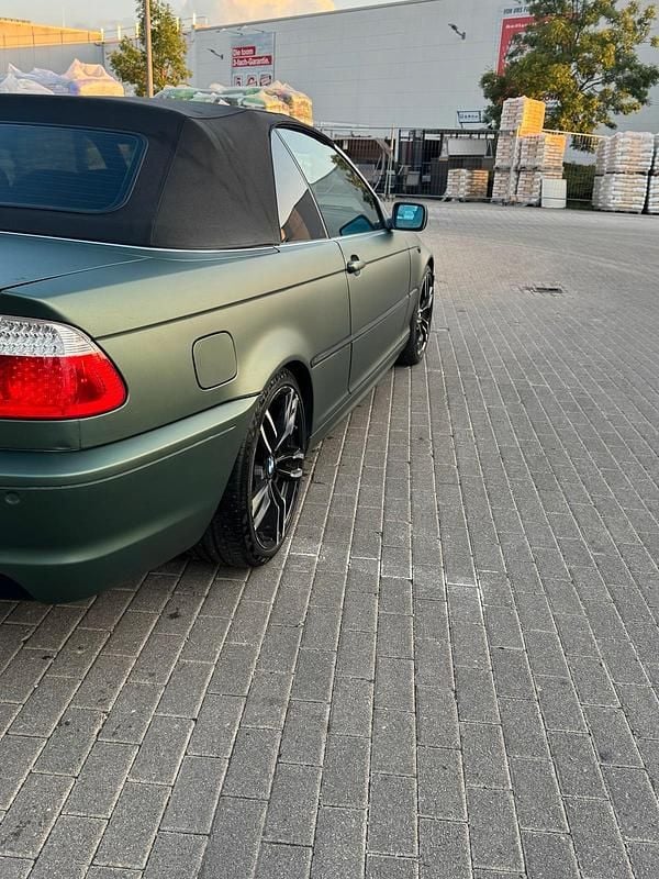 Second-hand BMW 325 196 CP (144 kW) 2003 Verde Cabrio