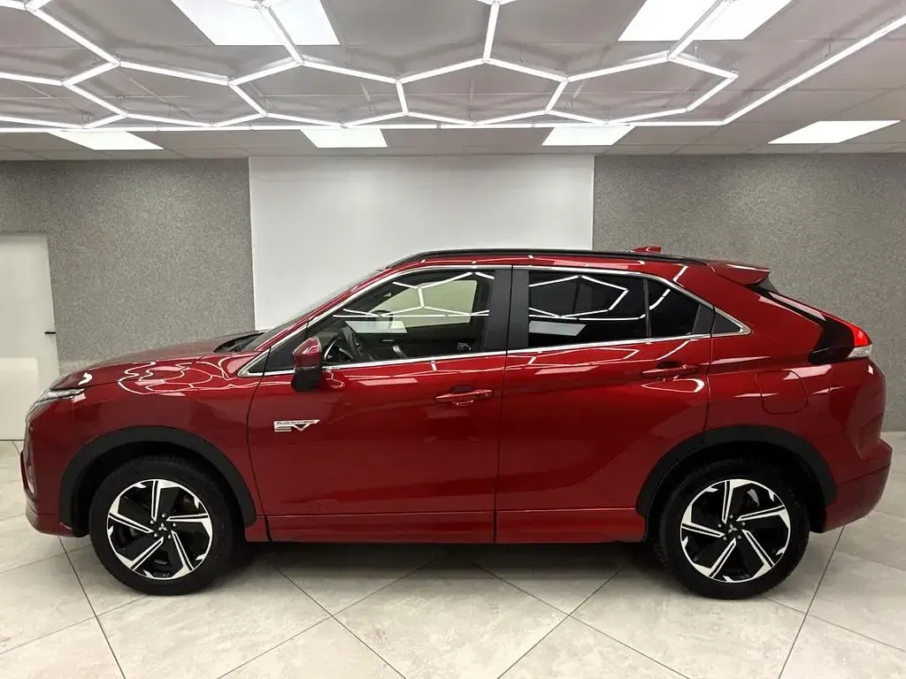 Gebraucht Mitsubishi Eclipse Cross Select 188 PS (138 kW) 2022 Rot SUV