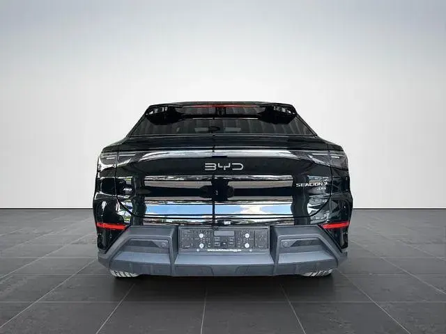 Neu BYD Sealion 7 389 kW (530 PS) 2025 Obsidian black SUV