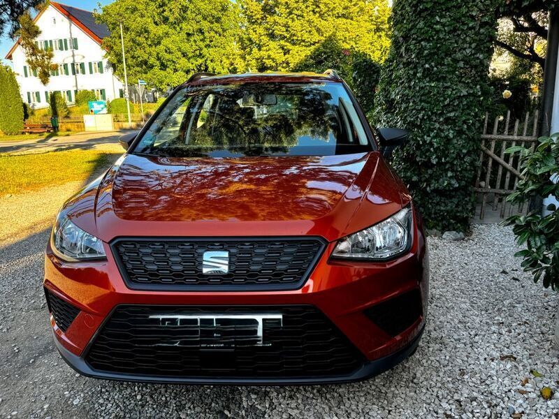 Orange Gebraucht 2019 Seat Arona Reference SUV | 14.499 € (Guter Preis) - Bild 1/4
