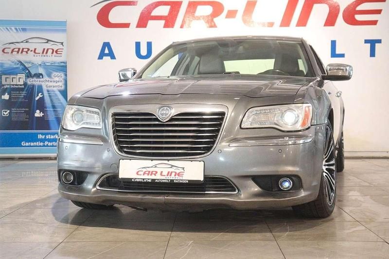 Grau Gebraucht 2011 Lancia Thema Coupé | 9.777 € - Bild 1/4