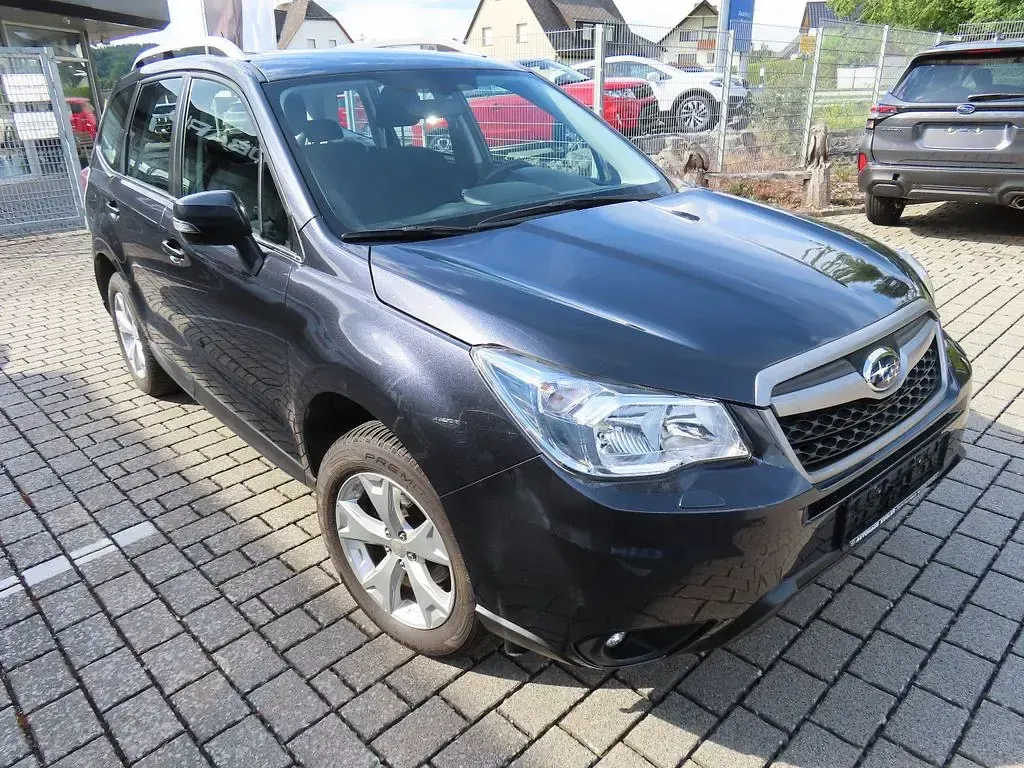 Gebraucht Subaru Forester Comfort 150 PS (110 kW) 2015 Grau SUV