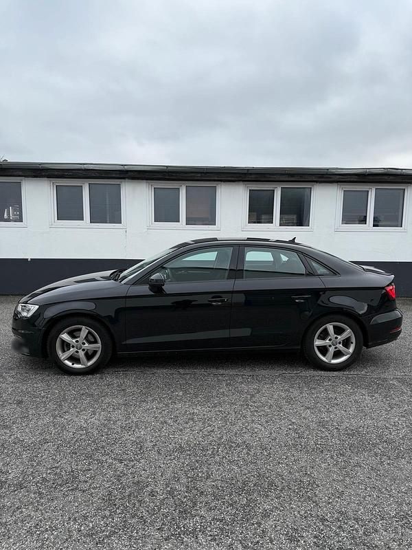 Gebraucht Audi A3 150 PS (110 kW) 2015 Schwarz Limousine