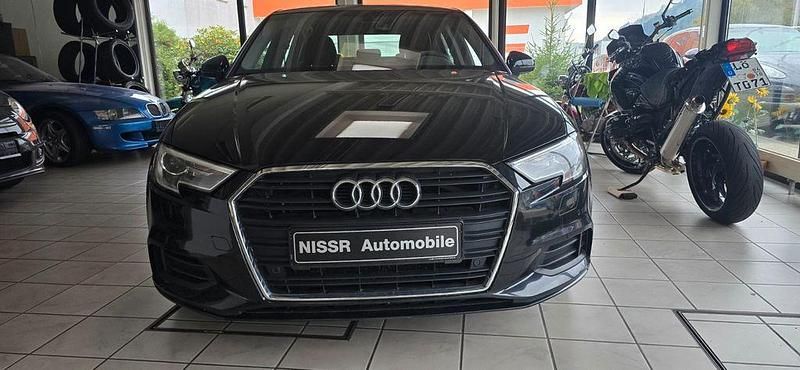 Schwarz Gebraucht 2019 Audi A3 Sport Limousine | 17.900 € (Guter Preis) - Bild 1/4