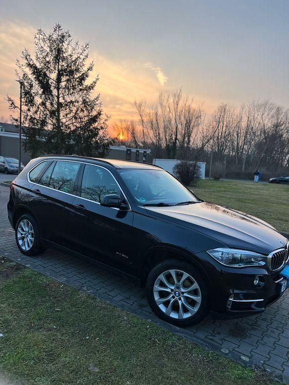 Gebraucht BMW X5 Performance 258 PS (189 kW) 2017 Schwarz SUV