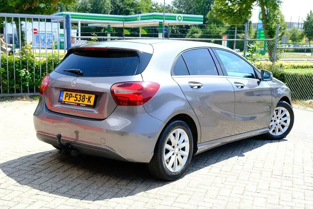 Gebraucht Mercedes A160 Ambition 102 PS (75 kW) 2017 Grau Kleinwagen