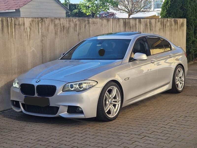 Gebraucht BMW 530 M Sport 258 PS (189 kW) 2013 Silber Limousine