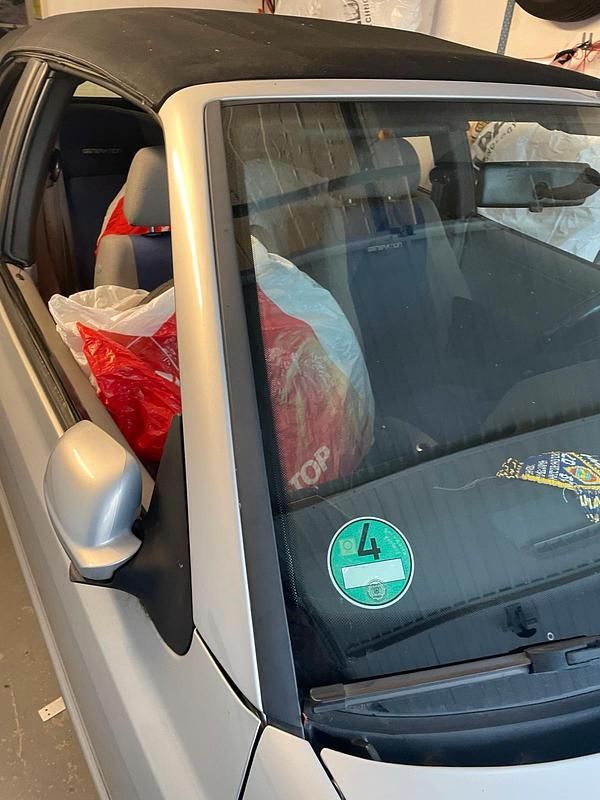 Gebraucht VW Golf Cabriolet 115 PS (84 kW) 2000 Grau Cabrio