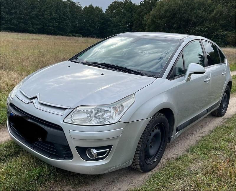 Silber Gebraucht 2009 Citroën C4 Style Limousine | 3.200 € (Fairer Preis) - Bild 1/4