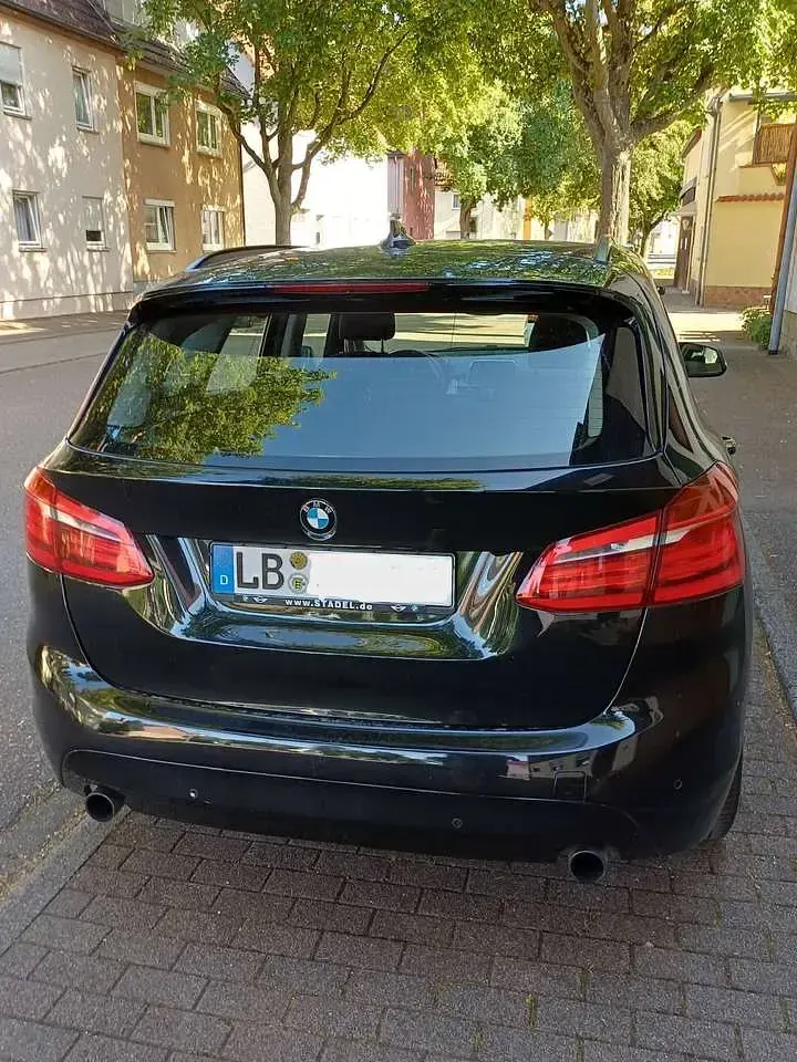 Gebraucht BMW 220 Advantage 192 PS (141 kW) 2016 Schwarz Kombi