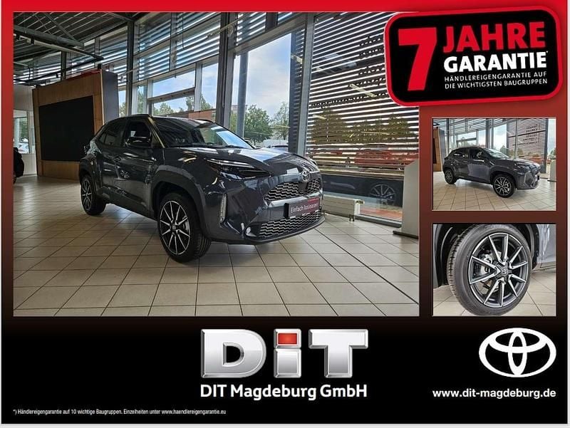 Stormy grey Neu 2025 Toyota Yaris Cross Sport SUV | 32.990 € (Teuer) - Bild 1/4