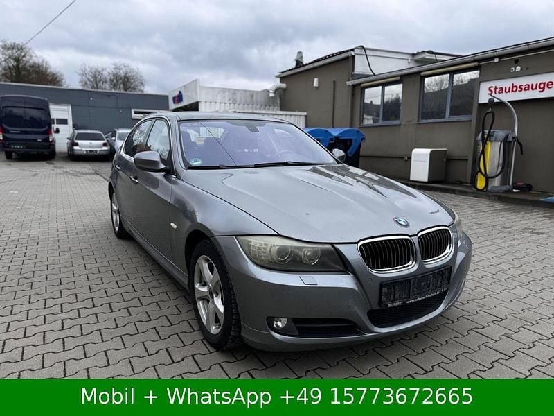 Gebraucht BMW 325 218 PS (160 kW) 2009 Grau Limousine