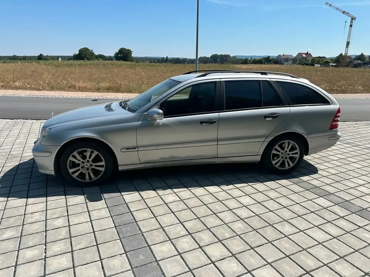 Gebraucht Mercedes C220 150 PS (110 kW) 2005 Kombi