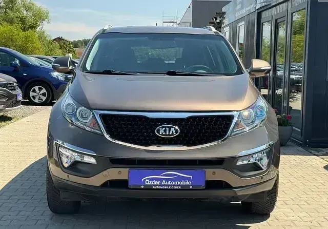 Gebraucht Kia Sportage DREAM-TEAM Edition 135 PS (99 kW) 2015 Braun SUV