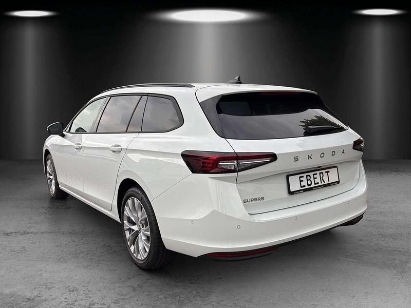 Gebraucht Skoda Superb Selection 150 PS (110 kW) 2025 Andere farbe Kombi