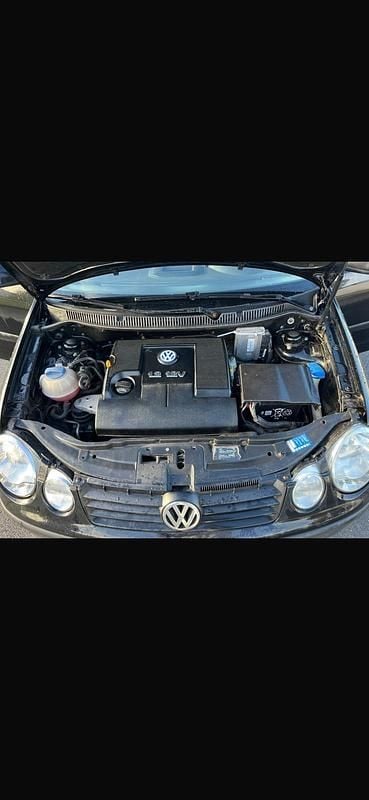 Gebraucht VW Polo 65 PS (47 kW) 2002 Schwarz Kleinwagen