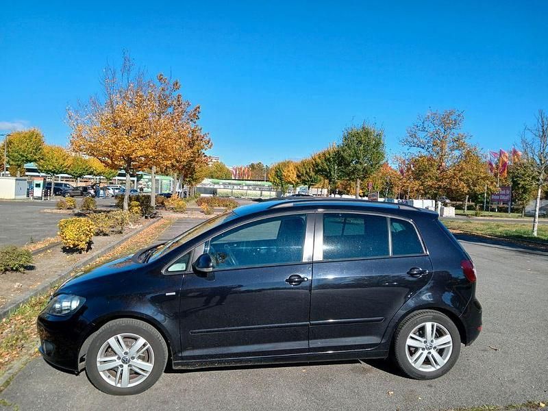 Gebraucht VW Golf Plus Cross Match 105 PS (77 kW) 2012 Schwarz Van / Kleinbus