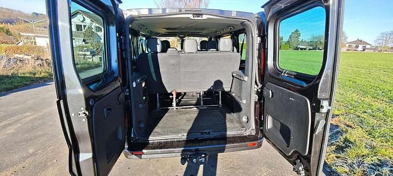 Gebraucht Opel Vivaro 120 PS (88 kW) 2019 Schwarz Van / Kleinbus