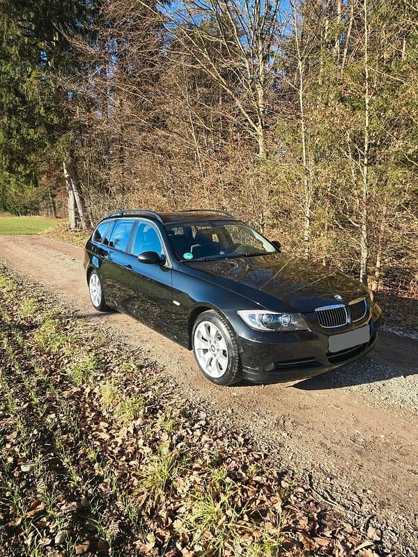 Gebraucht BMW 330 231 PS (169 kW) 2006 Schwarz Kombi