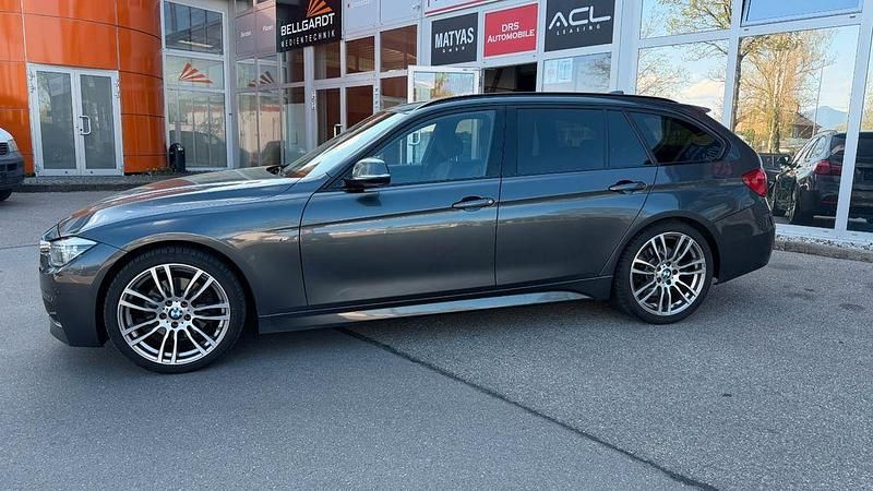 Gebraucht BMW 330 M Sport 258 PS (189 kW) 2016 Grau Limousine