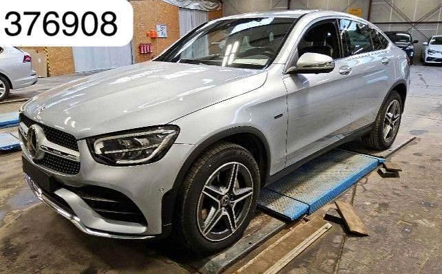 Silber Gebraucht 2021 Mercedes GLC300e AMG line Coupé | 41.450 € (Superpreis) - Bild 1/4