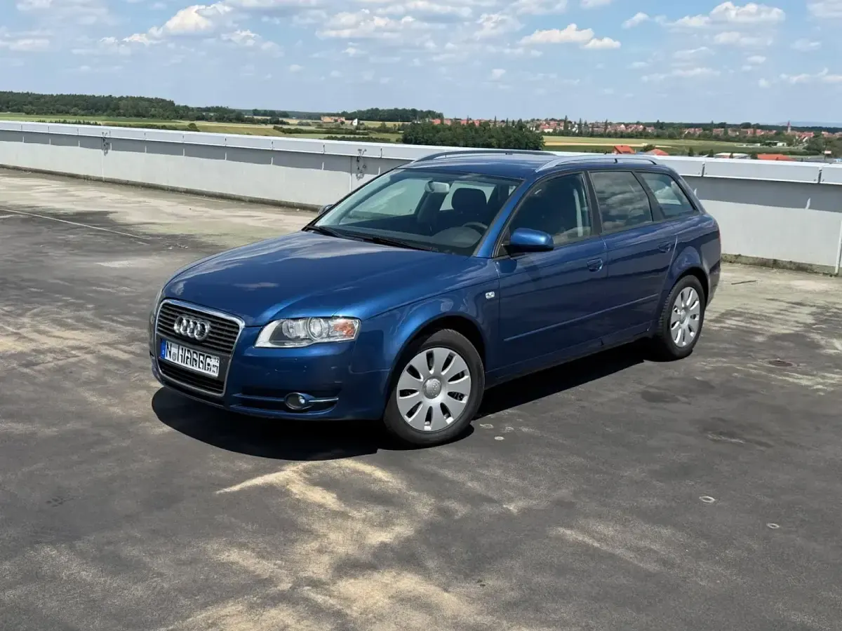 Gebraucht Audi A4 163 PS (119 kW) 2005 Blau Kombi