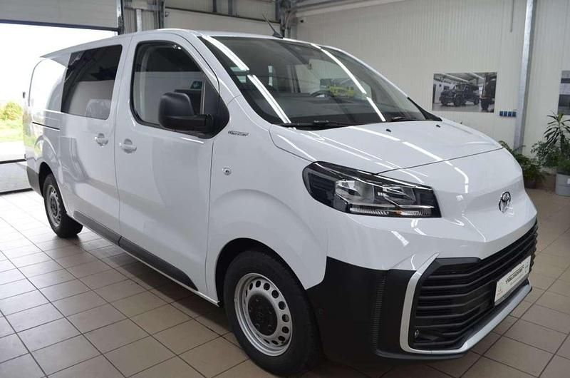 Gebraucht Toyota Proace 144 PS (105 kW) 2024 Ice white Van / Kleinbus