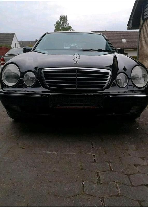 Gebraucht Mercedes 280 204 PS (150 kW) 2002 Schwarz Limousine