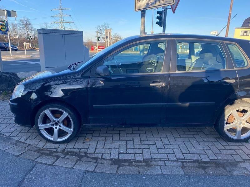 Gebraucht VW Polo 64 PS (47 kW) 2007 Schwarz Kleinwagen