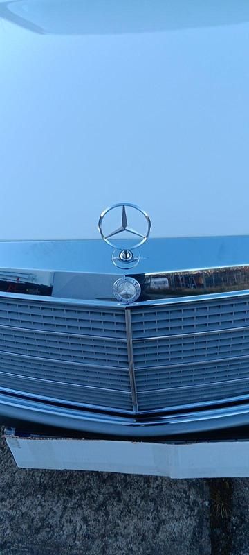 Gebraucht Mercedes E280 160 PS (117 kW) 1985 Weiß Limousine