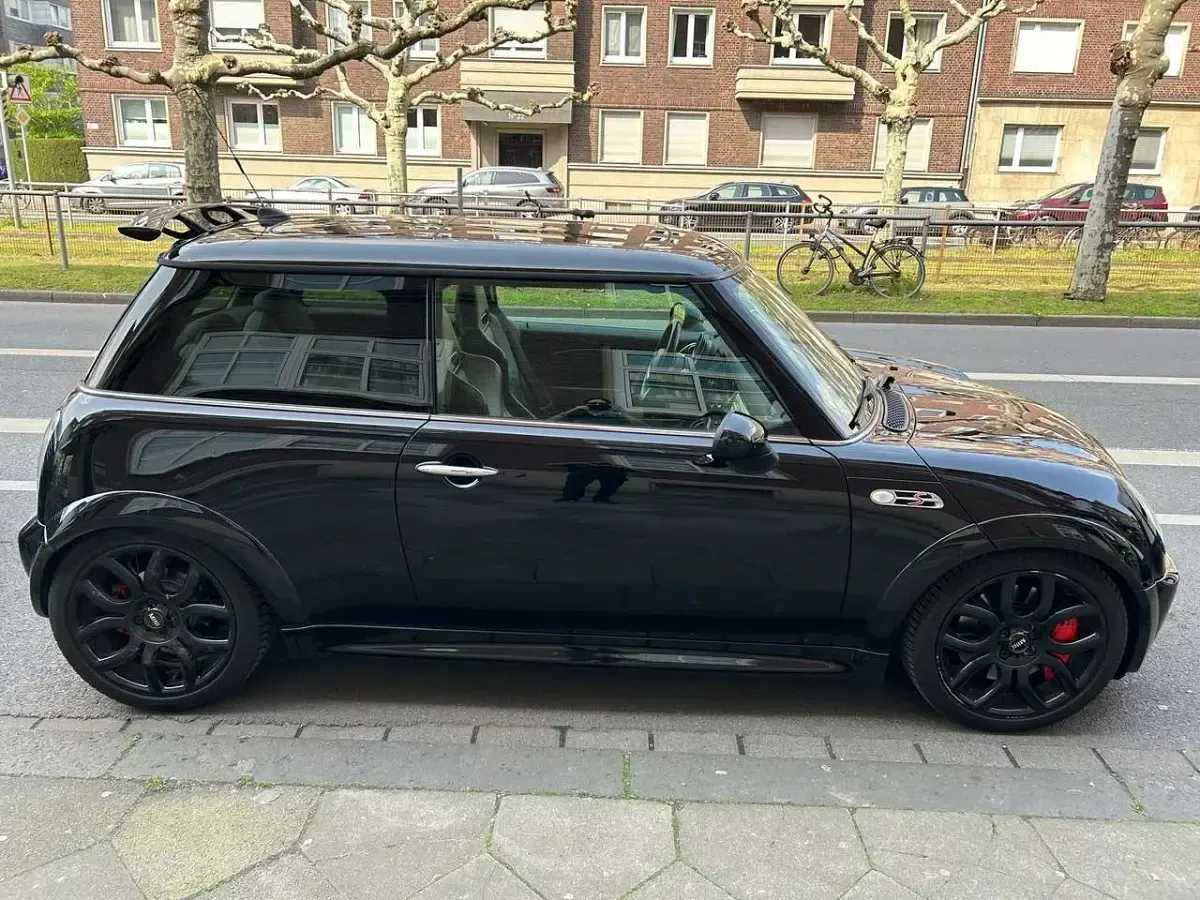 Gebraucht Mini John Cooper Works 211 PS (155 kW) 2005 Schwarz Kleinwagen