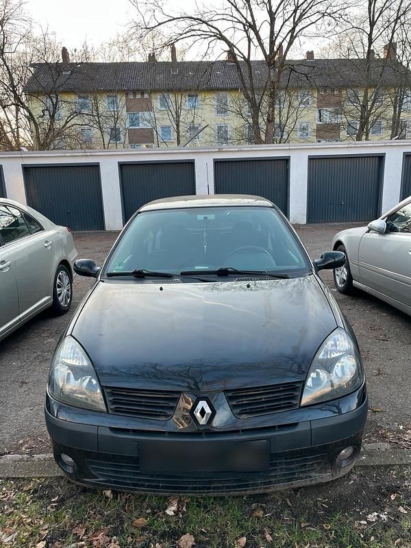 Gebraucht Renault Clio II 72 PS (52 kW) 2005 Schwarz Kleinwagen