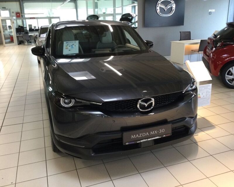 Machine grey Neu 2024 Mazda MX30 Ad'Vantage SUV | 28.490 € - Bild 1/4