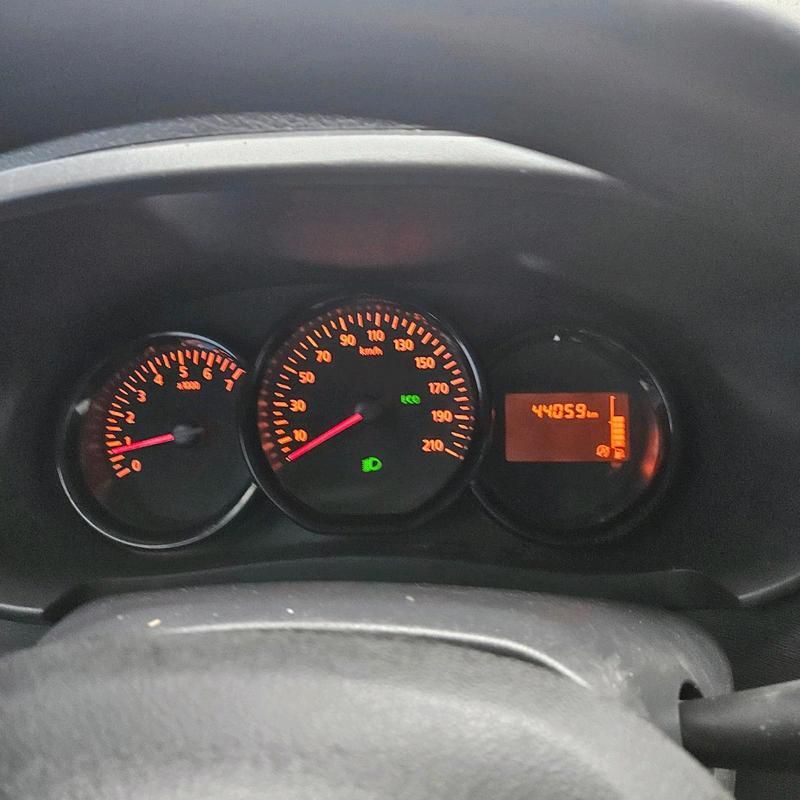 Gebraucht Dacia Dokker 102 PS (75 kW) 2021 Weiß Van / Kleinbus